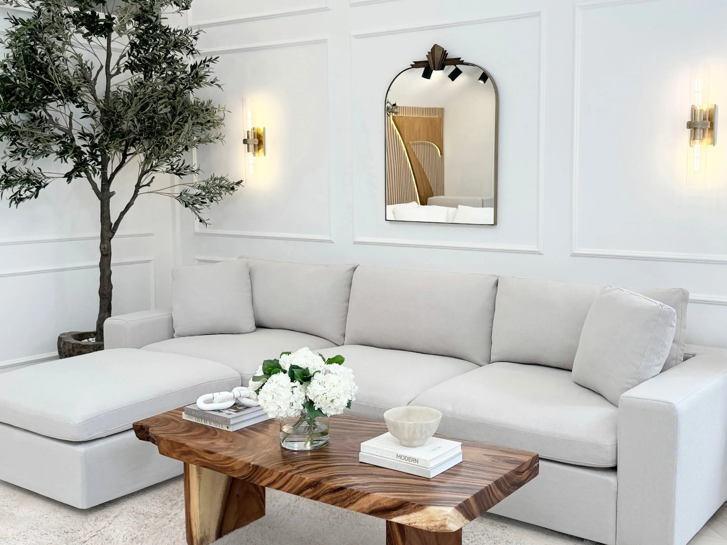 4-Seat Modular Chaise Sectional by Couch.com