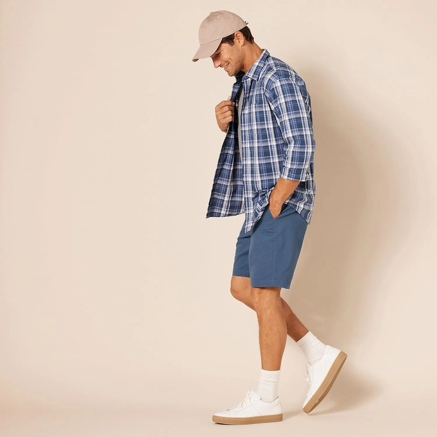 Amazon Essentials Men's Slim-Fit 9" Chino Short