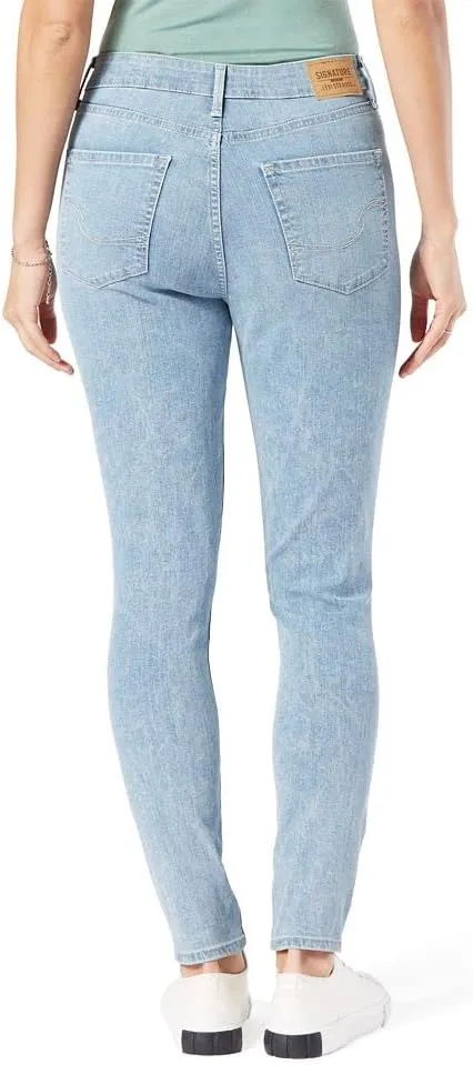 Levi Strauss Signature Gold Women's Totally Shaping High Rise Skinny Jeans (Standard and Plus)